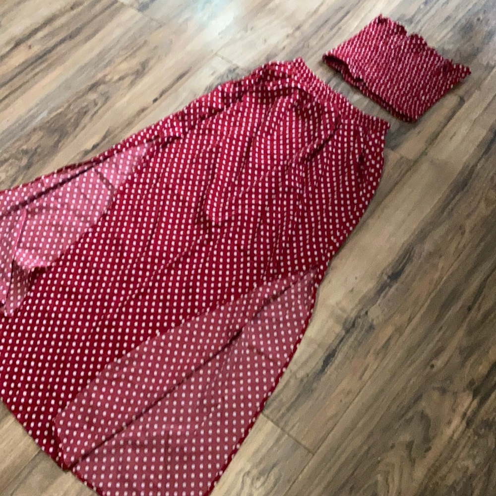 Medium two piece skirt set